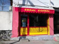 erdal_bakkal.jpg