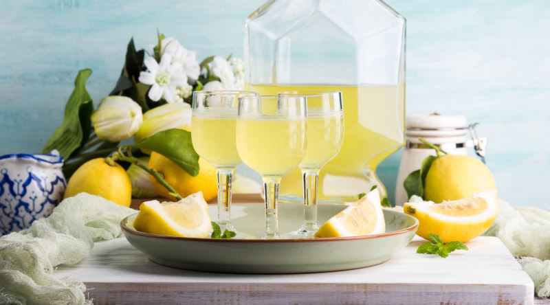 İtalyanların Sırlarıyla: Enfes Bir Limoncello Nasıl Yapılır?